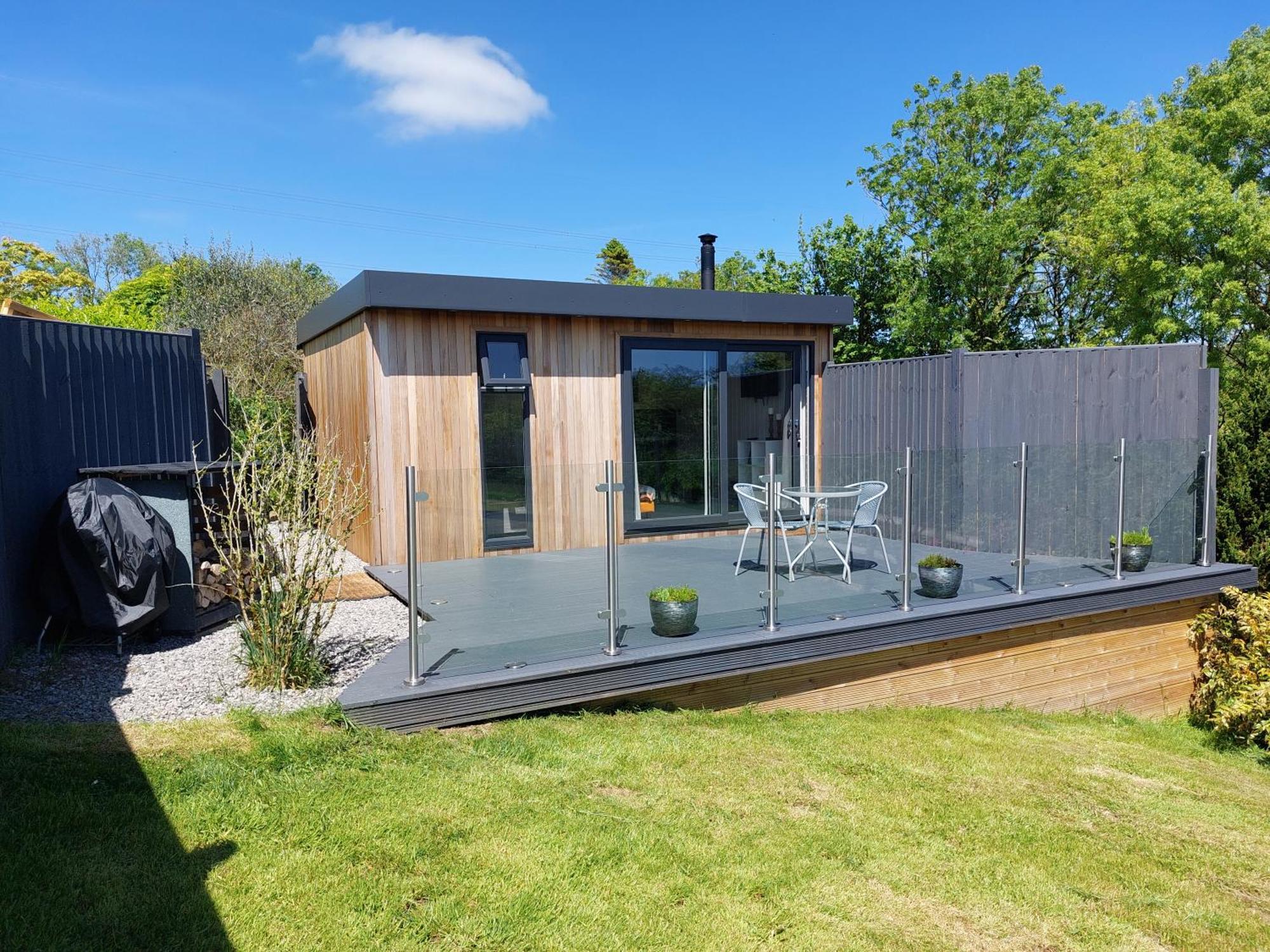 The Den - Modern Cabin With Wood Burning Stove Apartment Ludchurch Exterior photo